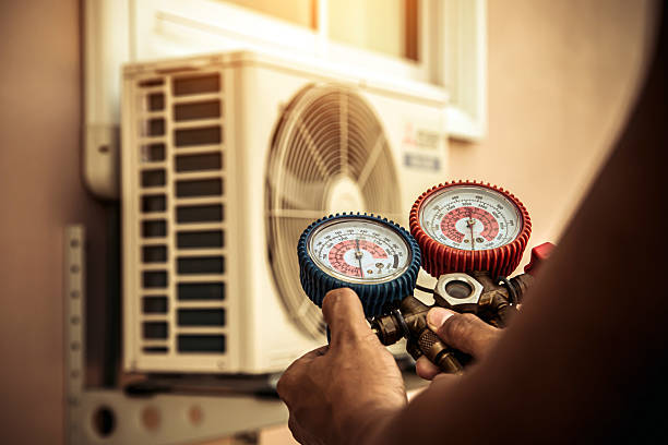 Professional Heat Pump Repair technician working in Santa Paula, CA